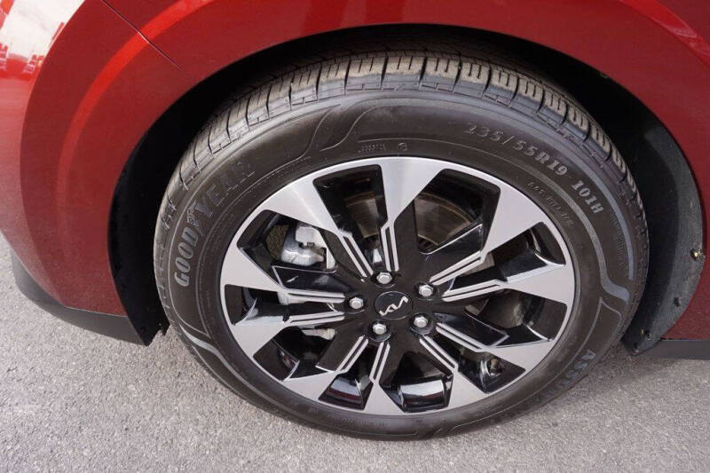 2022 Kia Carnival EX