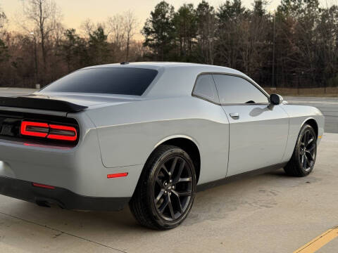 2020 Dodge Challenger SXT
