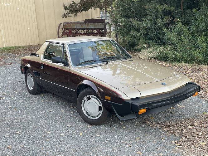 1985 FIAT Bertone X