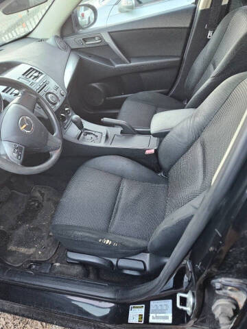 2013 Mazda MAZDA3 i SV