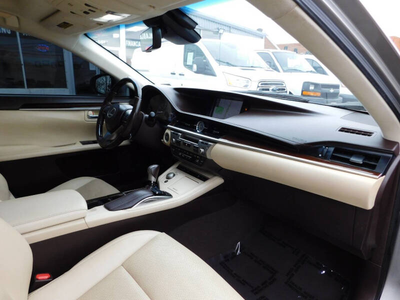 2017 Lexus ES 350