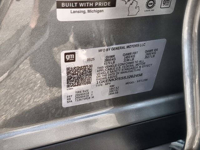 2025 GMC Acadia Elevation