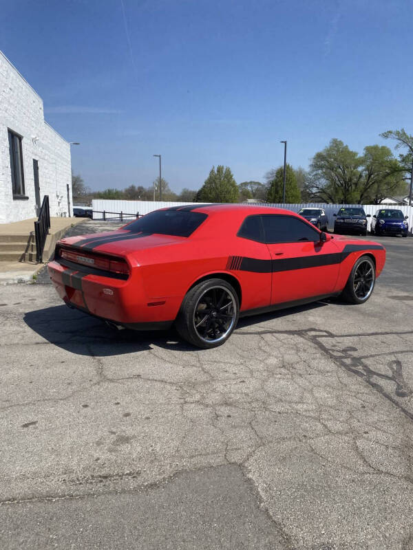 2014 Dodge Challenger SXT