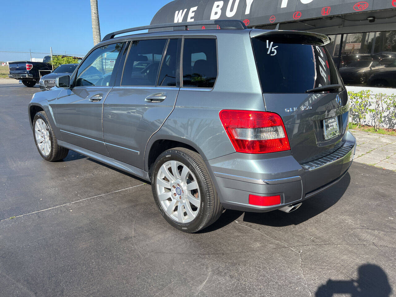 2012 Mercedes-Benz GLK  - $11,900