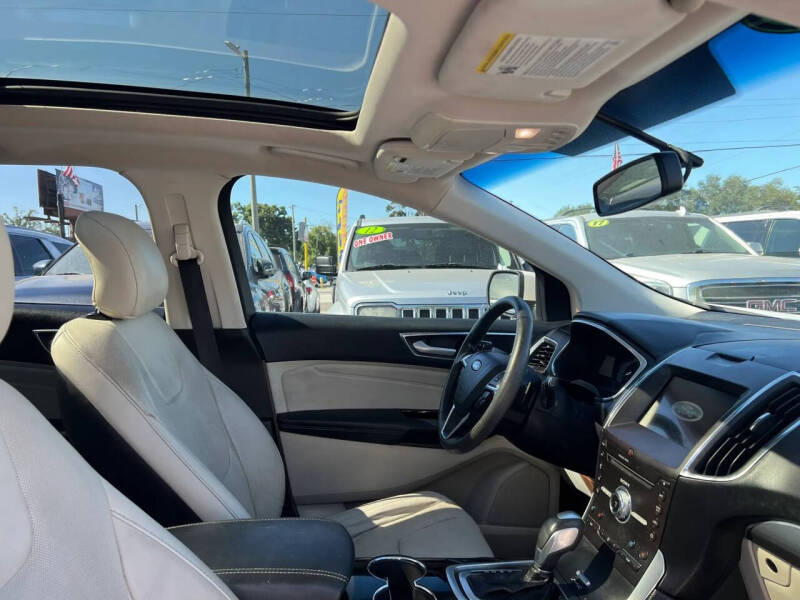 2017 Ford Edge Titanium