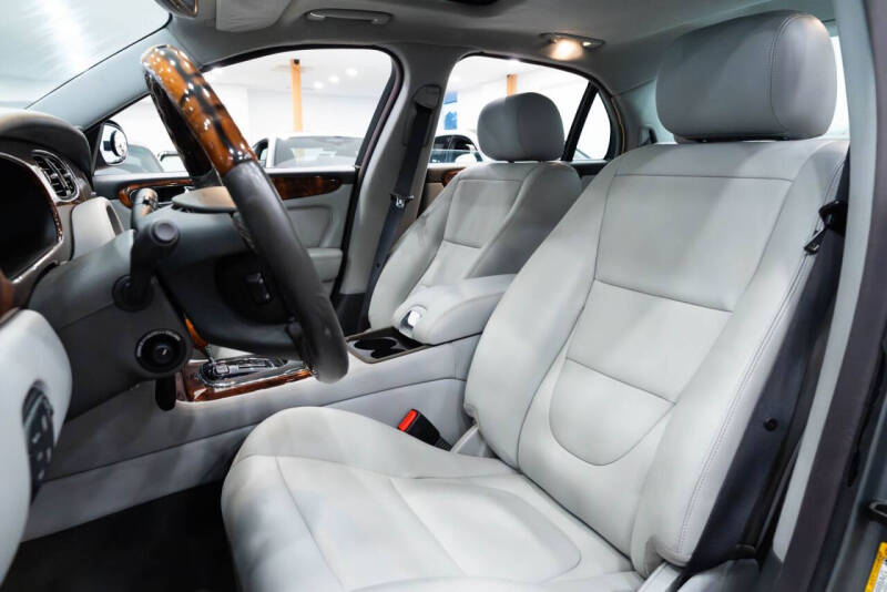 2005 Jaguar XJ-Series XJ8