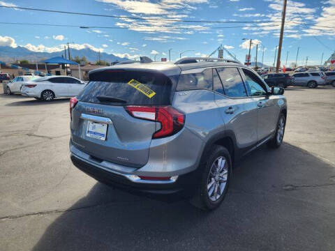 2023 GMC Terrain SLT
