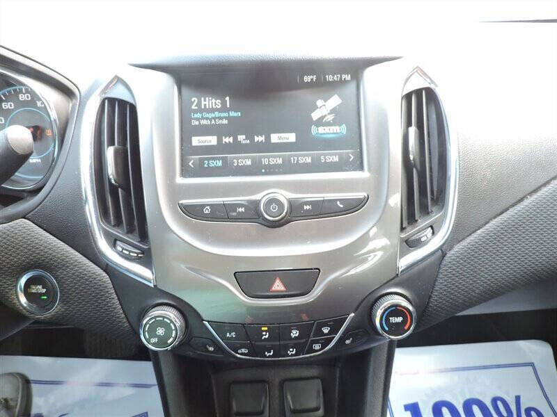 2017 Chevrolet Cruze LT Auto