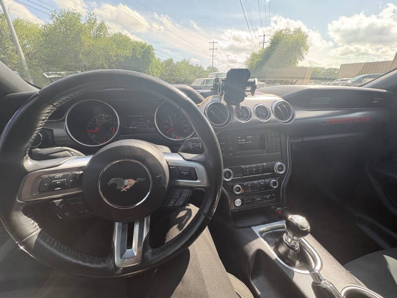 2019 Ford Mustang EcoBoost
