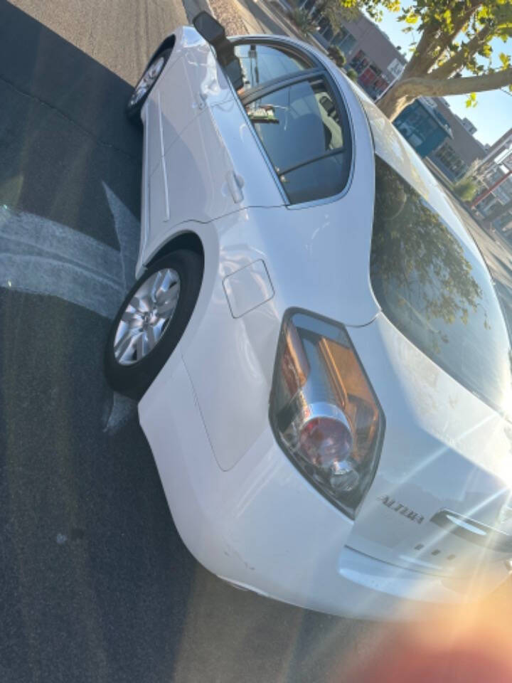 2012 Nissan Altima S photo 12