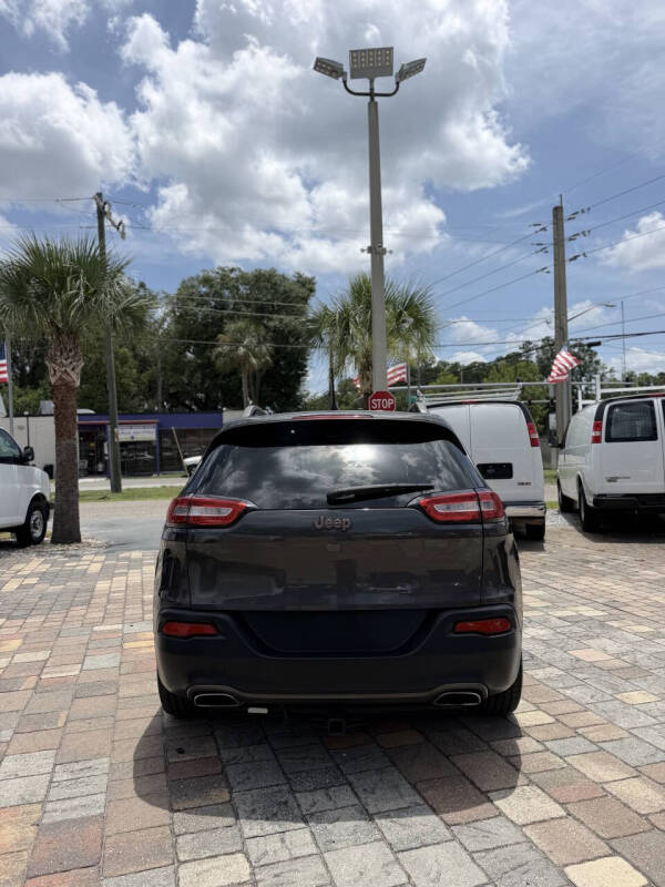 2017 Jeep Cherokee Latitude