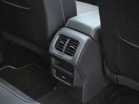 2023 Volkswagen Taos SE 4Motion