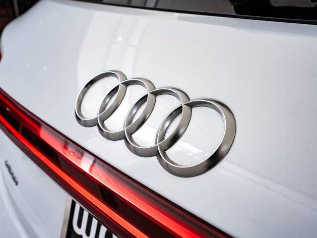 2021 Audi e-tron quattro Premium