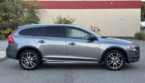 2016 Volvo V60 Cross Country T5