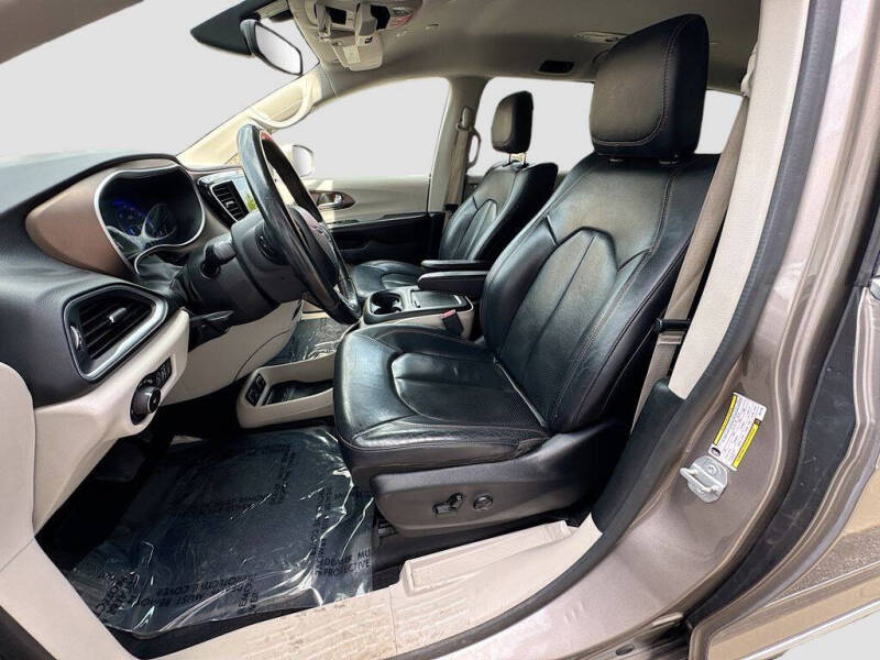 2018 Chrysler Pacifica Touring L Plus
