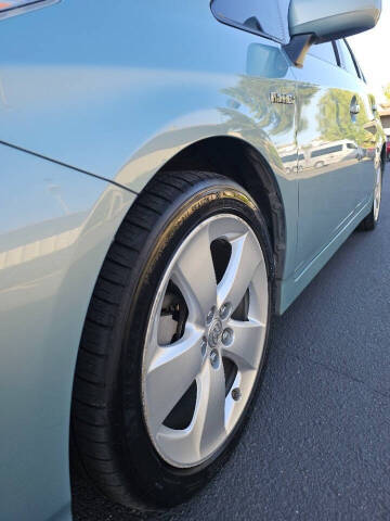 2014 Toyota Prius Five