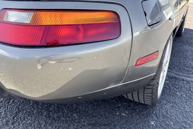 1988 Porsche 928 S4