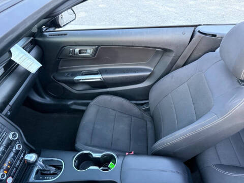 2015 Ford Mustang V6