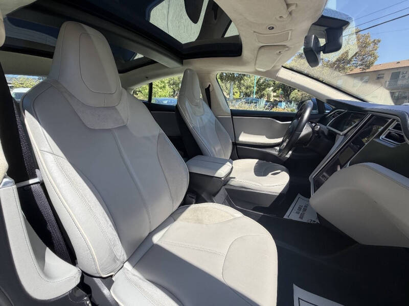 2013 Tesla Model S Performance