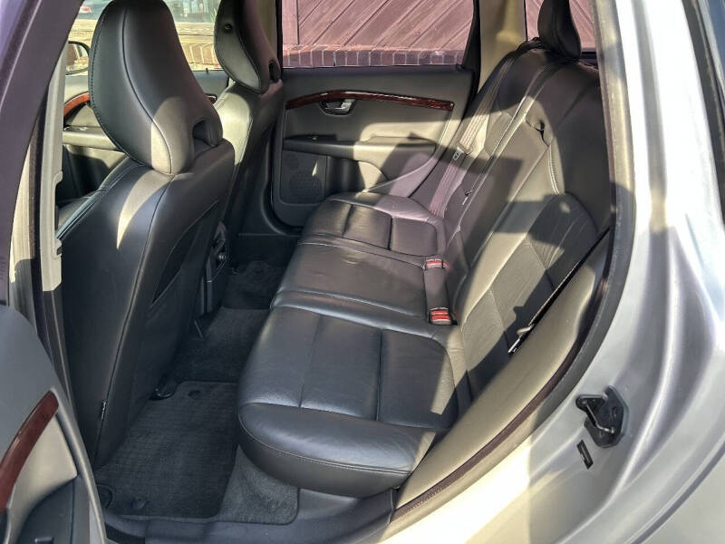 2008 Volvo V70 3.2