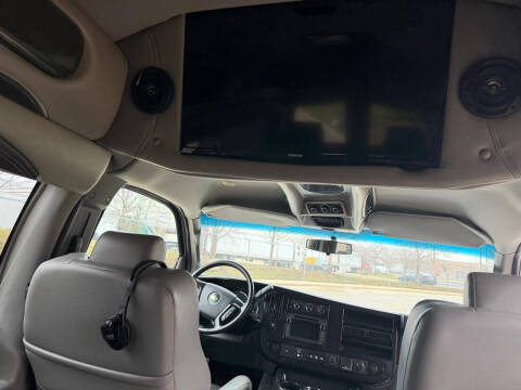 2017 Chevrolet Express 2500