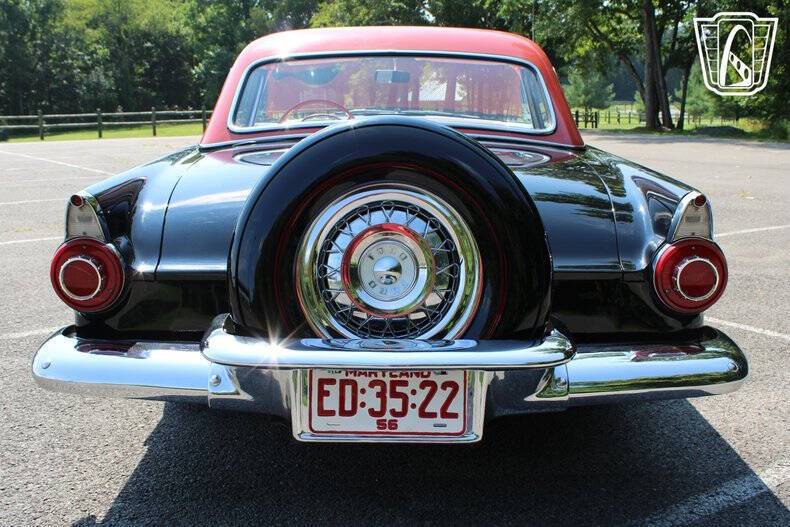 1956 Ford Thunderbird