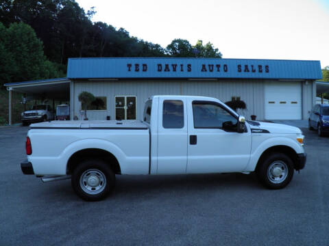 2015 Ford F-250 Super Duty for sale at Ted Davis Auto Sales in Riverton WV