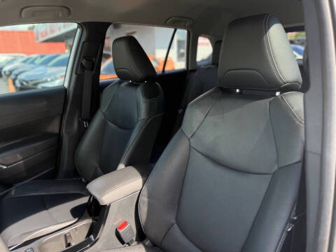 2023 Toyota Corolla Cross XLE