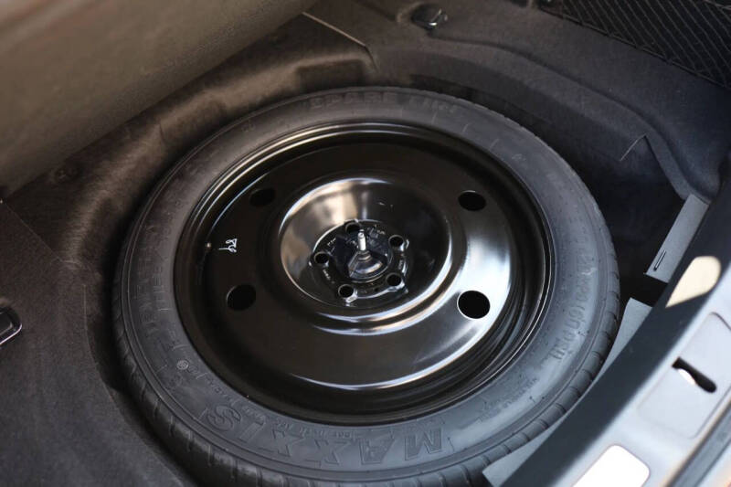 2019 Lincoln Continental Select