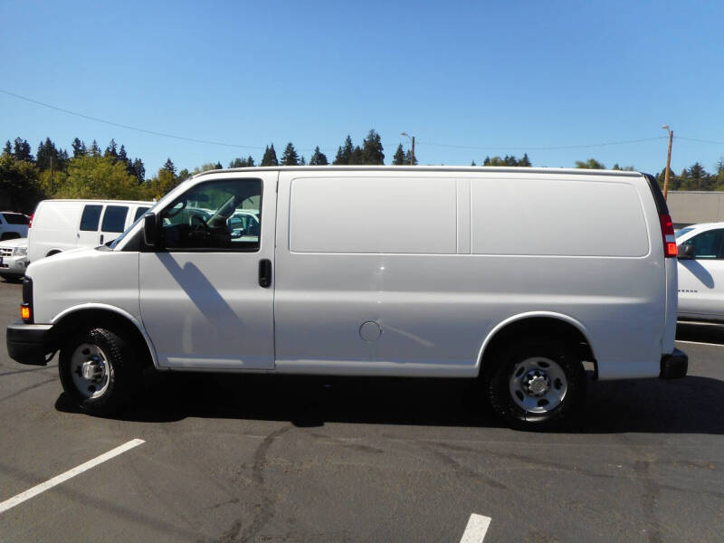2016 Chevrolet Express 2500