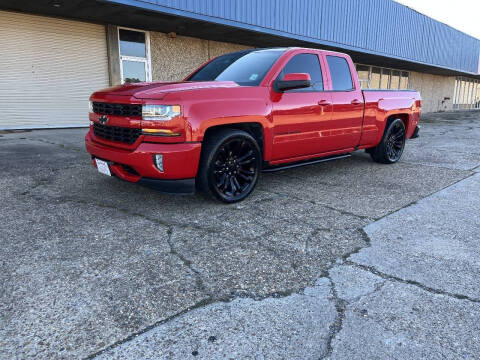 2017 Chevrolet Silverado 1500 Custom