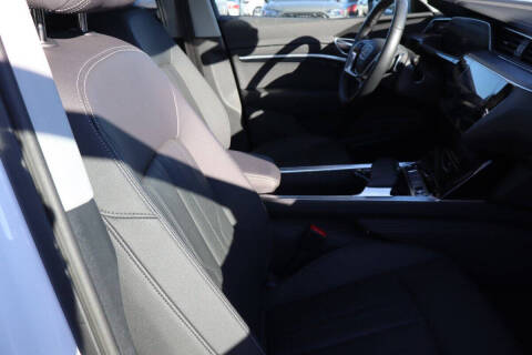 2024 Audi Q8 e-tron quattro Premium Plus