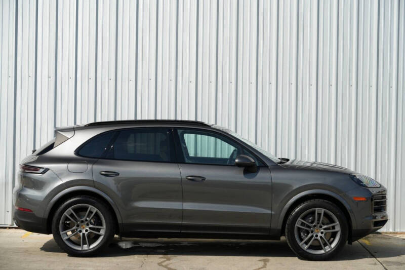 2024 Porsche Cayenne