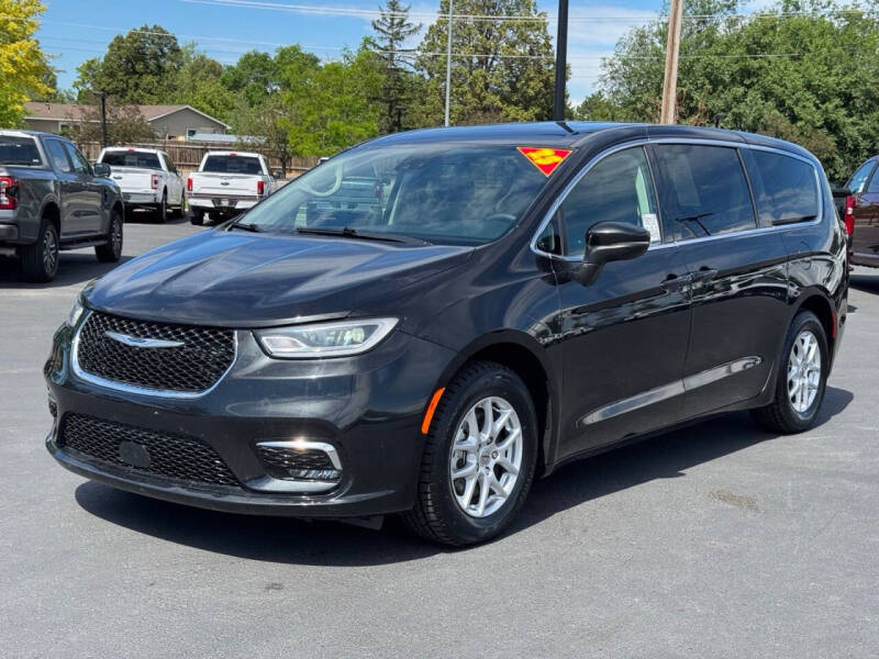 2023 Chrysler Pacifica Touring L