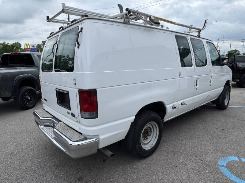 2011 Ford E-Series
