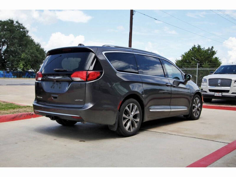 2017 Chrysler Pacifica Limited
