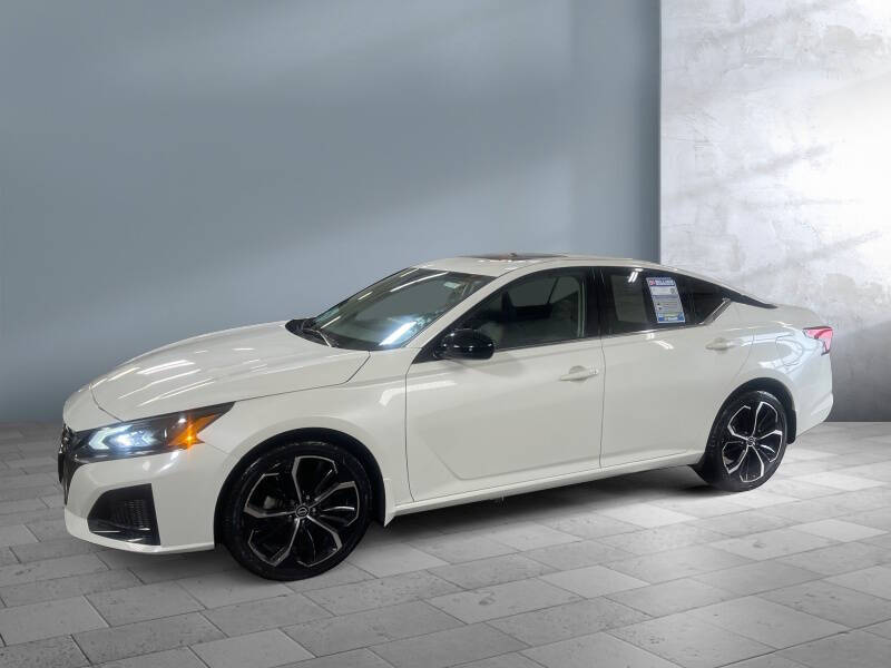 2023 Nissan Altima 2.5 SR