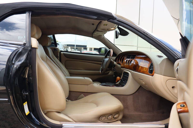 2002 Jaguar XK-Series XK8