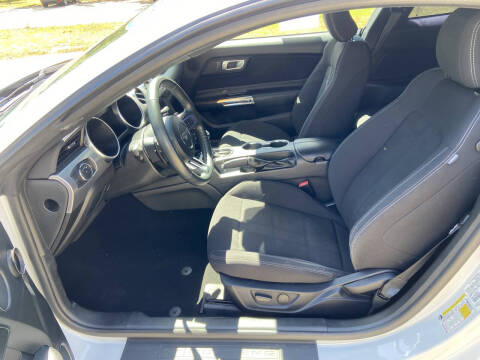 2020 Ford Mustang EcoBoost