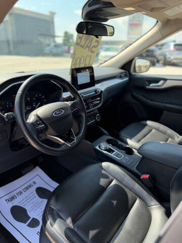 2020 Ford Escape SEL