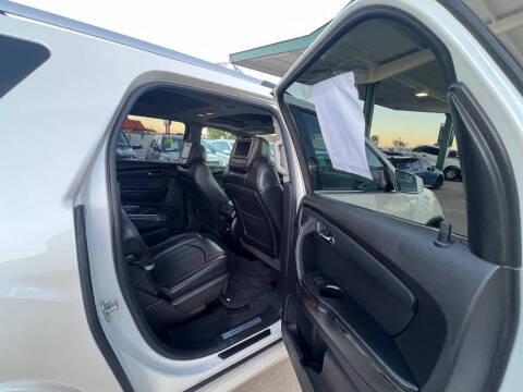 2011 GMC Acadia Denali