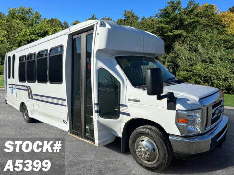 2017 Ford E-450