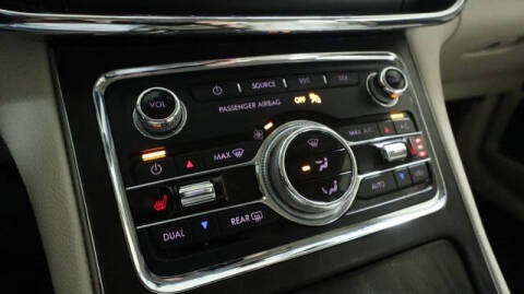 2018 Lincoln Continental Select