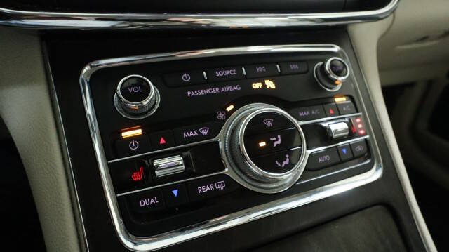 2018 Lincoln Continental Select