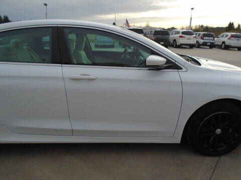 2016 Chrysler 200 Limited