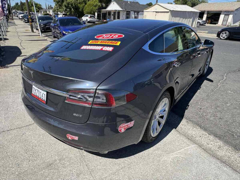 2016 Tesla Model S