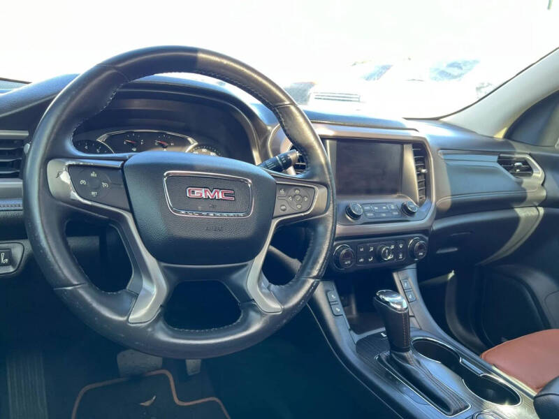 2017 GMC Acadia SLT-1