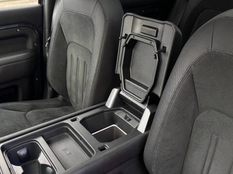 2023 Land Rover Defender