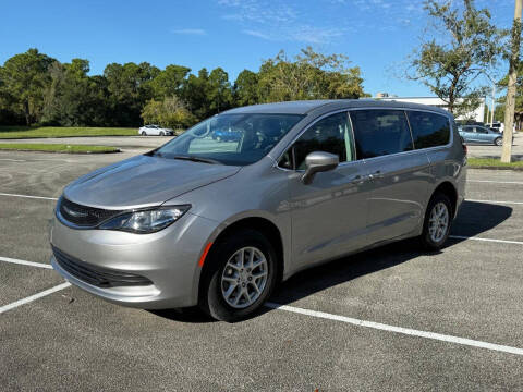2017 Chrysler Pacifica Touring