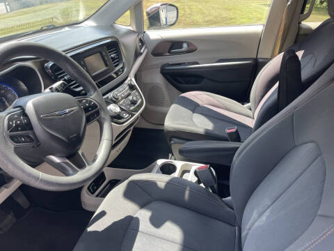 2017 Chrysler Pacifica LX